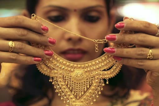 The move comes as importers over the last few months have been using a policy flaw to source plain gold jewellery from Indonesia without paying any import taxes.
(Representative image)