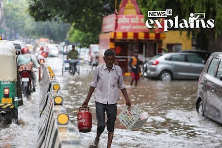 Amid 'Politics' Over Delhi Waterlogging, the Question Remains — Why Does it Happen Every Year?
